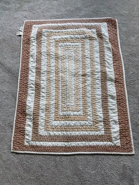Leanne Ford 100% organic cotton crib quilt